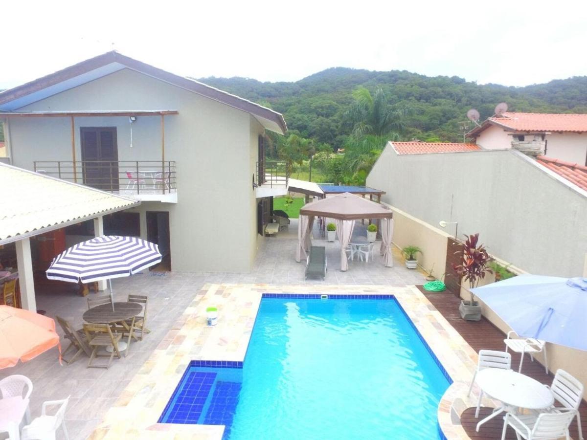 CASA PISCINA PRAINHA CAIOBA GUARATUBA MATINHOS